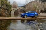 Jaguar E-Pace P300 AWD R-Dynamic 2017 года (WW)